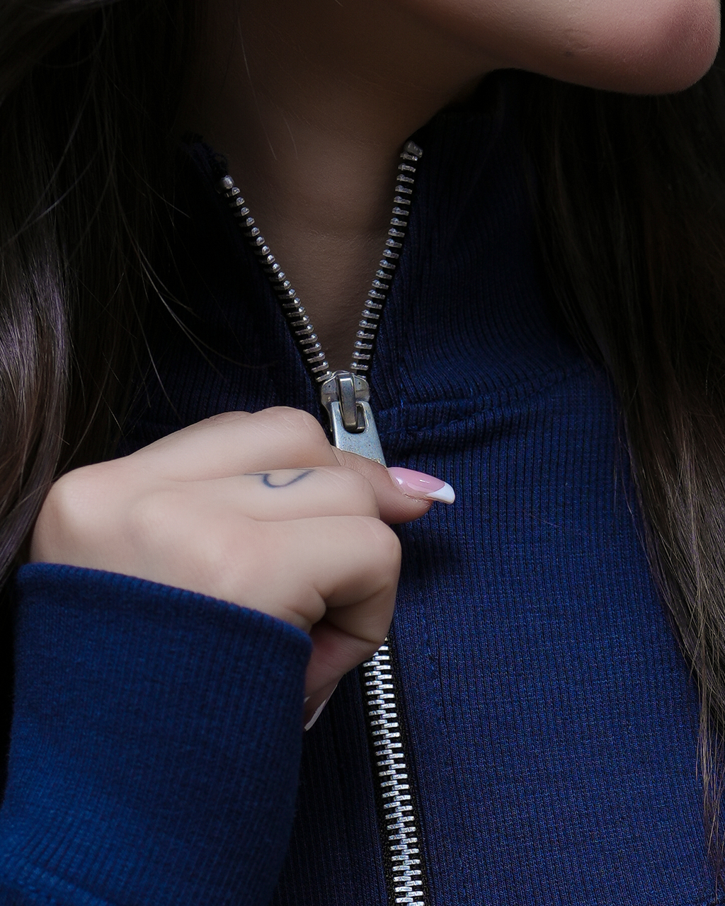 QUARTER ZIP | BLACK - WOMEN