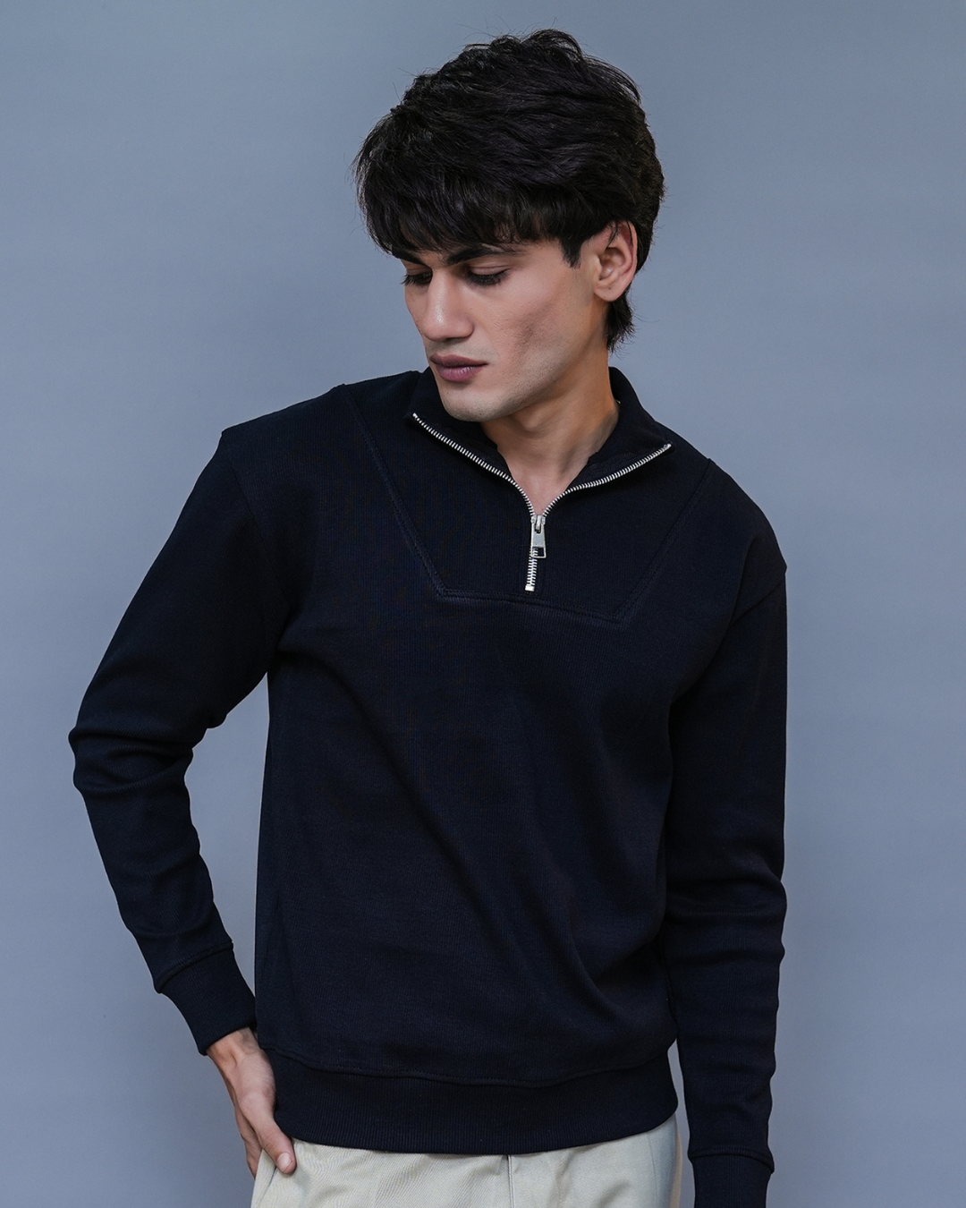 QUARTER ZIP | BLACK
